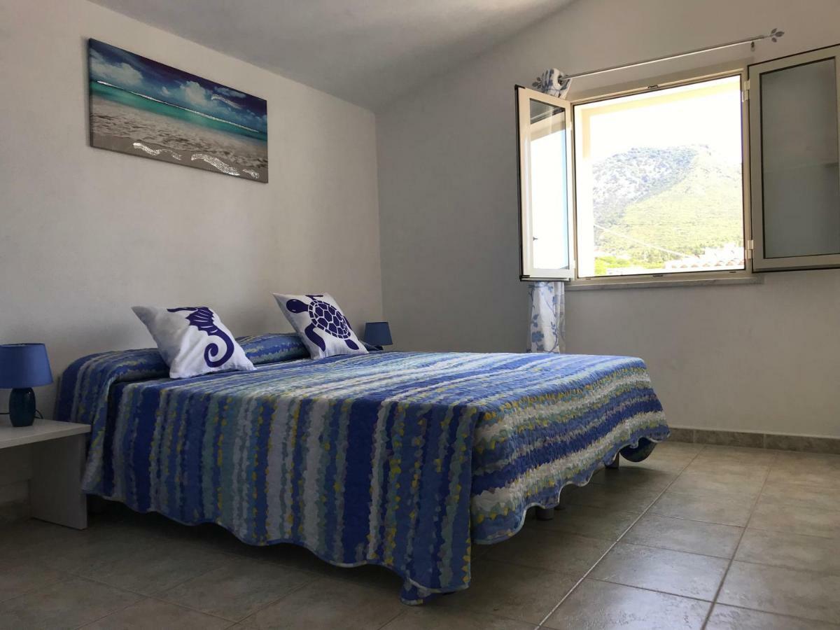Casa Rosa Lägenhet Cala Gonone Exteriör bild
