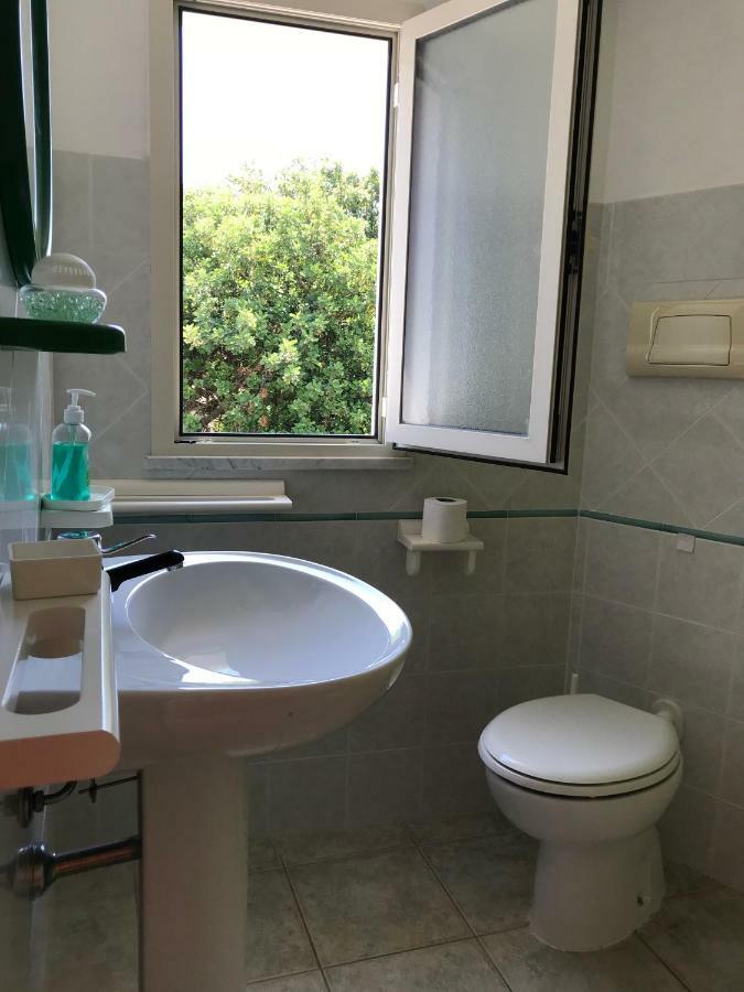 Casa Rosa Lägenhet Cala Gonone Exteriör bild