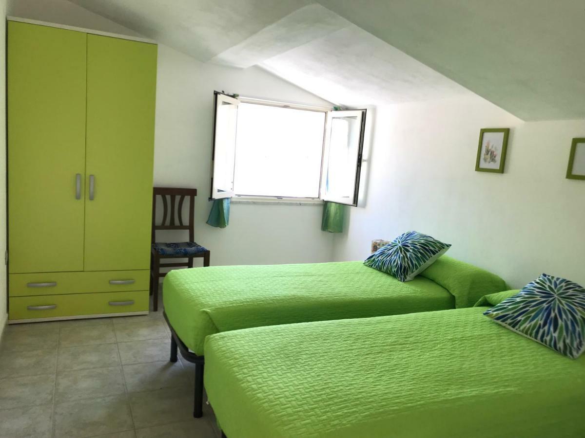 Casa Rosa Lägenhet Cala Gonone Exteriör bild